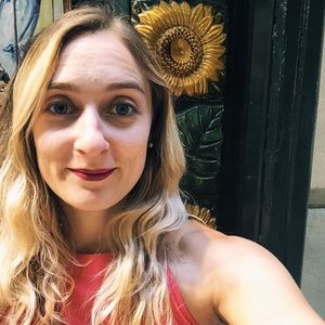 Meet your Posher, Lauren